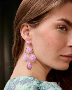 Boucles d’oreilles en raphia lilas