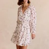 Robe à fleurs thaïlandaises