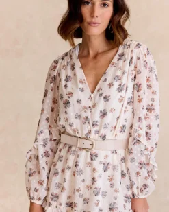 Robe à fleurs thaïlandaises