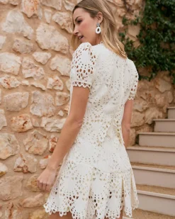 Robe courte ajourée Ornella