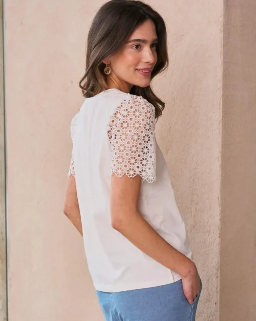 T-shirt à manches en dentelle Inara